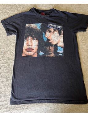 Bravado Black Rolling Stones 'Black and Blue' Graphic Tee